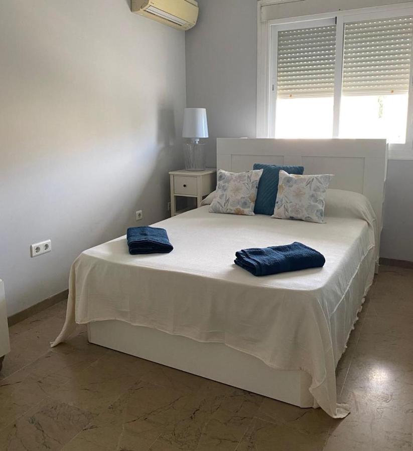 Apartamento Junto Al Puerto Deportivo De Estepona Exteriör bild