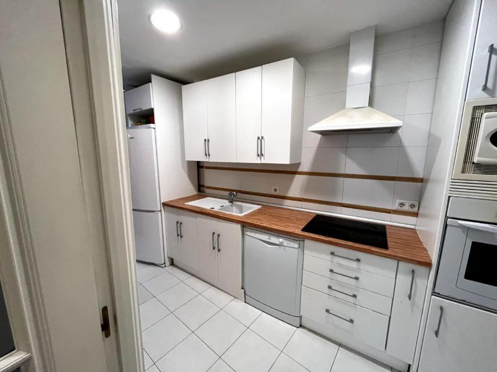 Apartamento Junto Al Puerto Deportivo De Estepona Exteriör bild